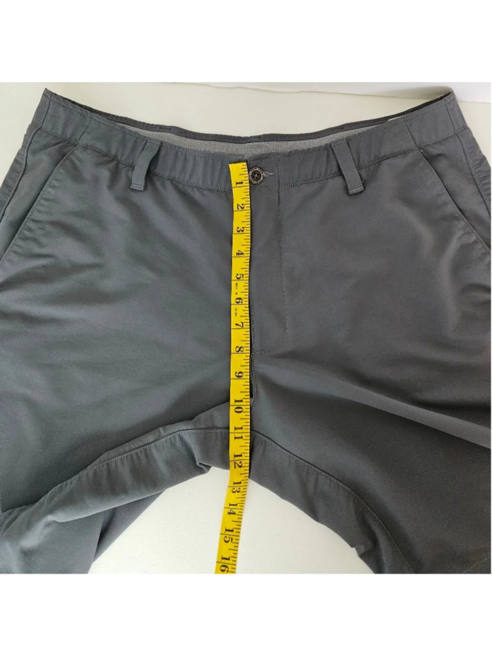 Under Armour Men's Gray Flat Front Loose Fit Golf Performance Shorts Waist 40